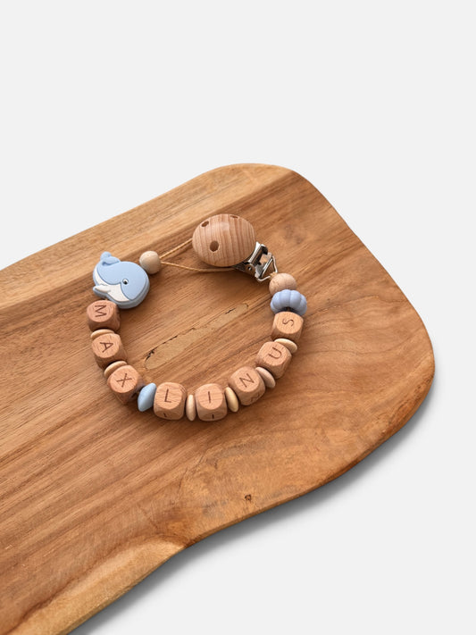 Schnullerkette Wal mit Namen personalisierbar | Hellblau