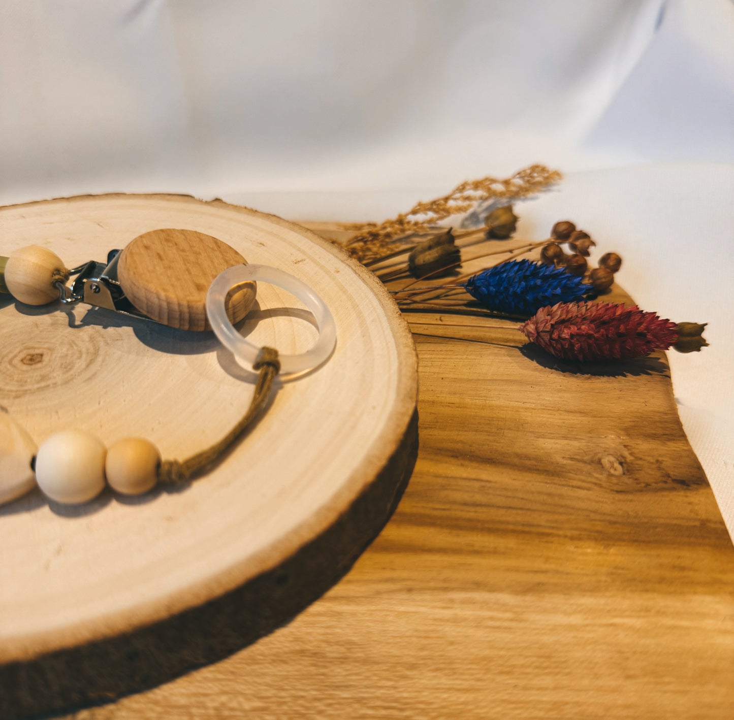 Greifring und Anhänger für Babyschale / Spielbogen | aus Holz | Schmetterling | Glocke | Feder