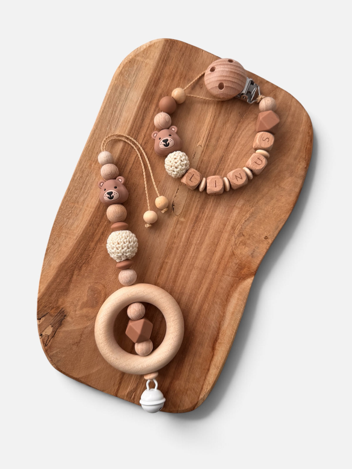 Geschenkset Schnullerkette Bär mit Namen personalisierbar Geschenk zur Geburt Taufe Baby Junge Mädchen Anhänger für Spielbogen oder Babyschale mit Silikonring für mam Schnuller 