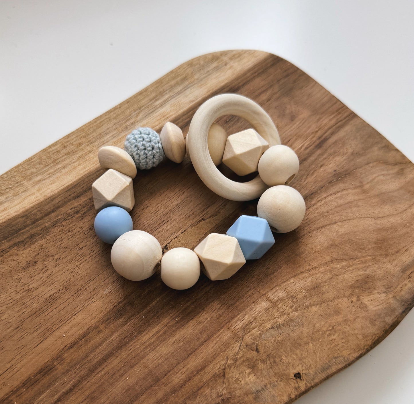 Gift Set - Stroller Chain with Customizable Name & Grasping Toy Made of Wood and Silicone Beads | Crocheted | Blue | Reindeer |