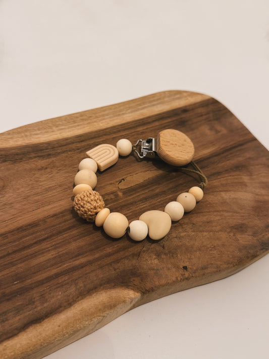 Schnullerkette mit Namen personalisierbar | aus Holz und Silikonperlen | BPA frei | Geschenk zur Geburt oder Taufe Junge Mädchen | Silikonring | Regenbogen beige häkelperle schlicht 