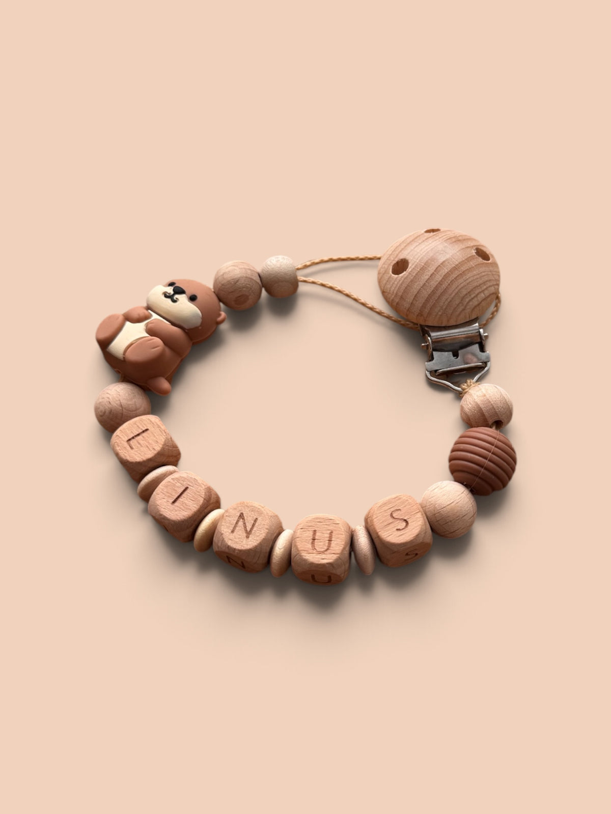 Otterliebe - Schnullerkette & Anhänger für Babyschale oder Spielbogen | aus Buchenholz mit Namen personalisierbar | Otter