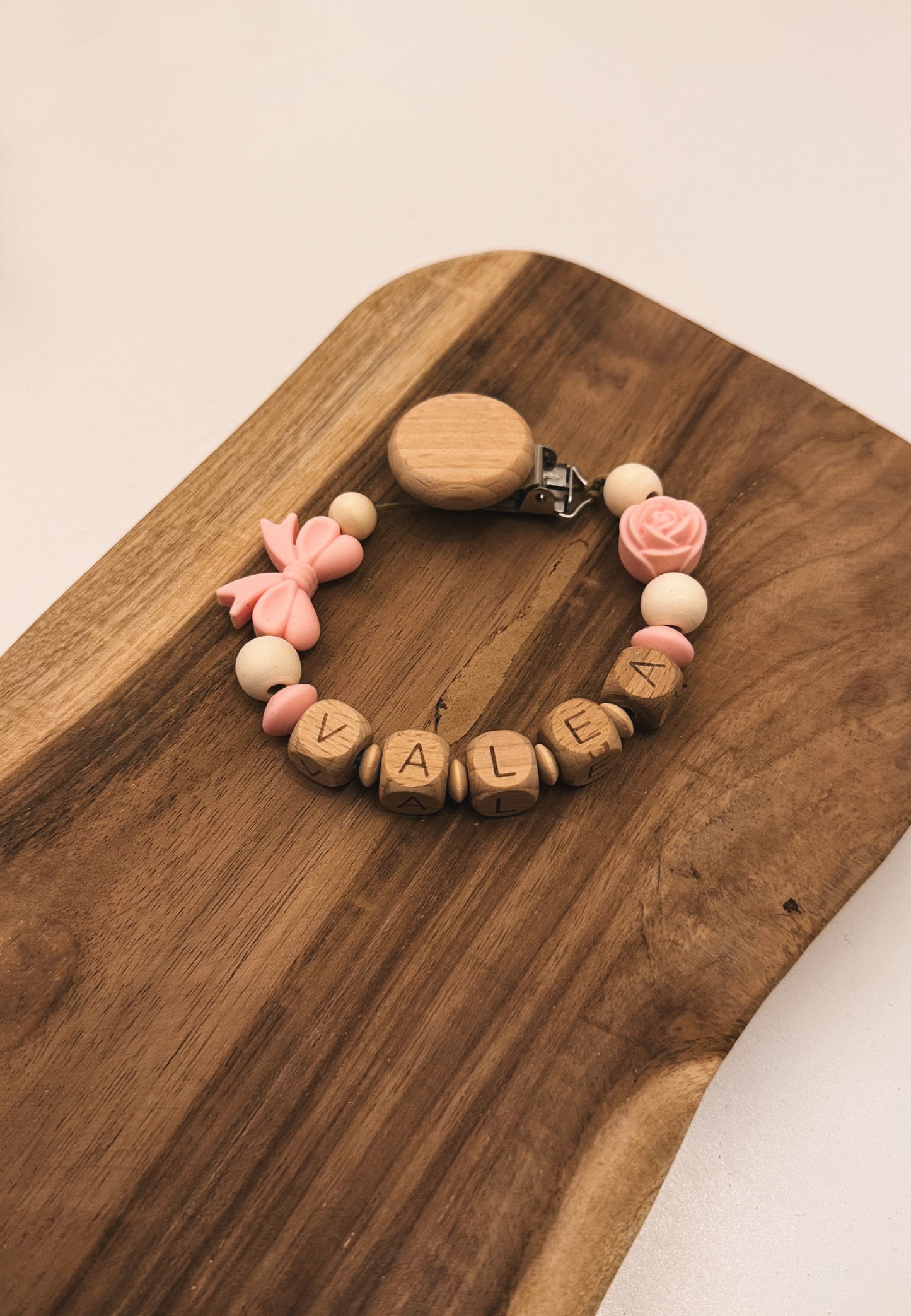 Catenella portaciuccio personalizzabile con nome | Rosa | Fiocco