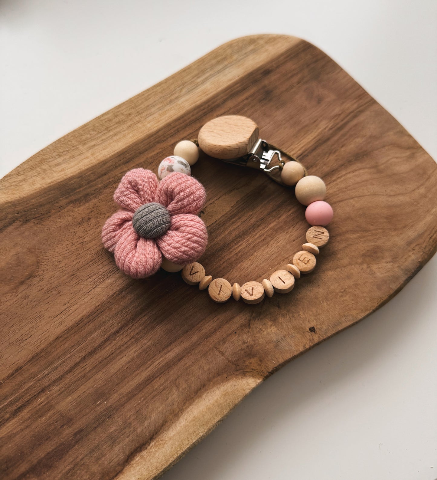 Schnullerkette aus Holz mit Stoffblume | Blume | rosa, gelb oder blaugrau