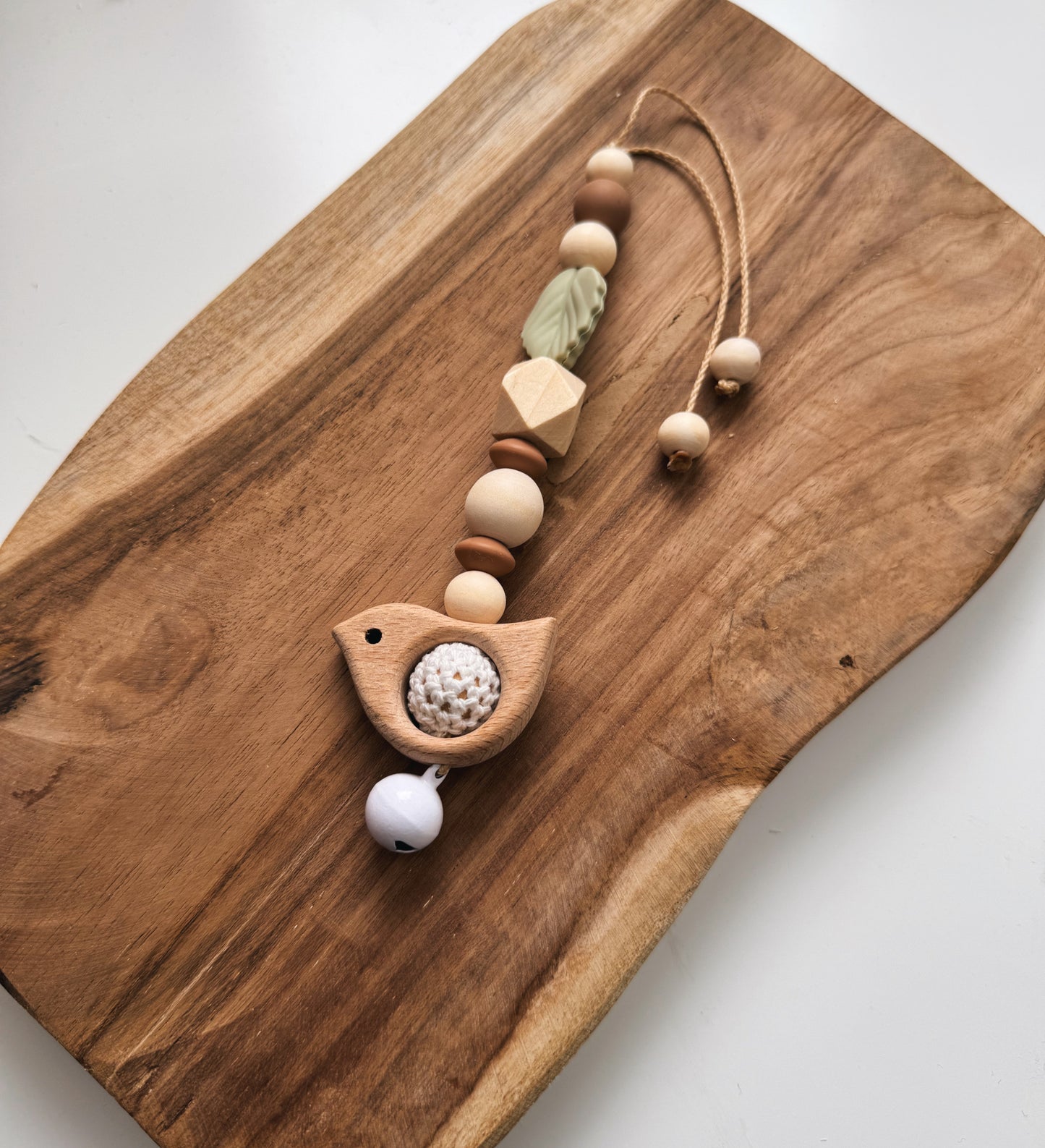 Anhänger für Spielbogen / Babyschale | Vogel | Blatt | gehäkelt | aus Holz