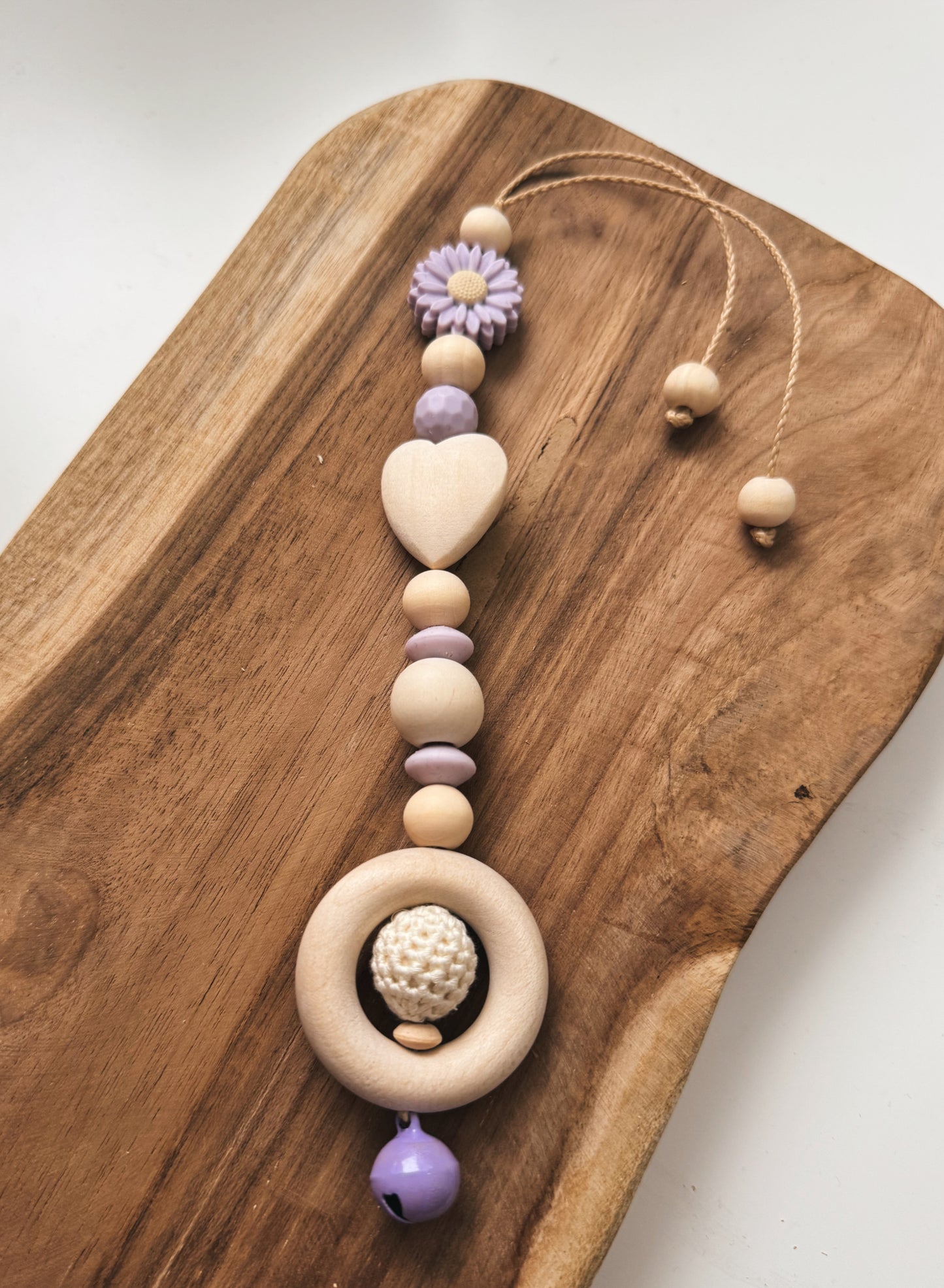 Blütenzauber - Schnullerkette & Anhänger für Spielbogen/Babyschale mit Blume - mit Namen personalisierbar | lila