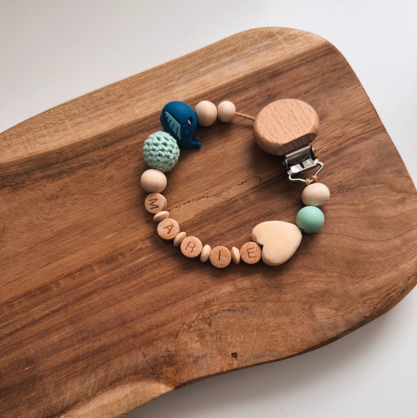 Schnullerkette mit Namen personalisierbar | Wal | Herz