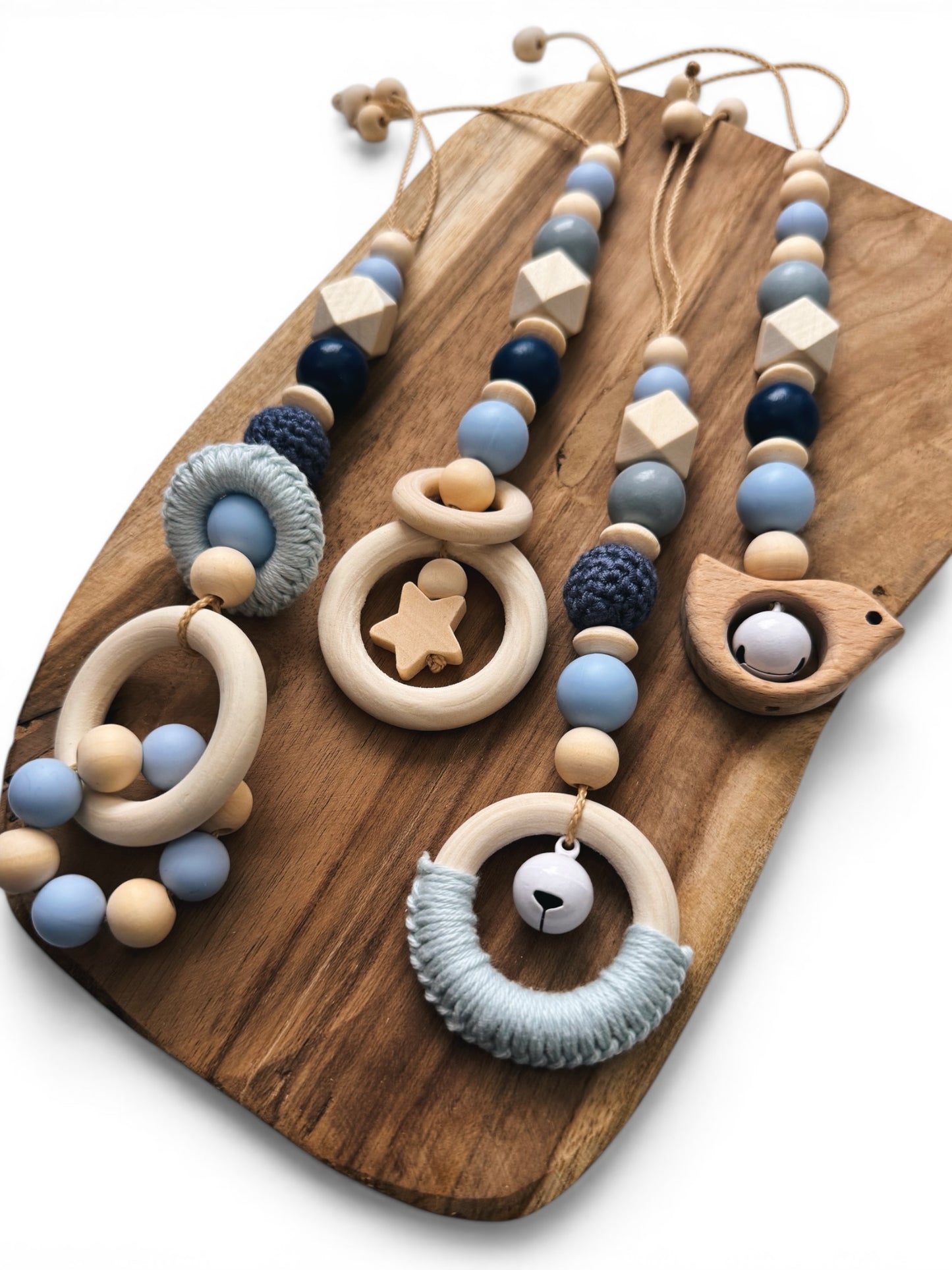 Anhänger für Spielbogen / Babyschale | Vogel | Stern | gehäkelt | aus Holz