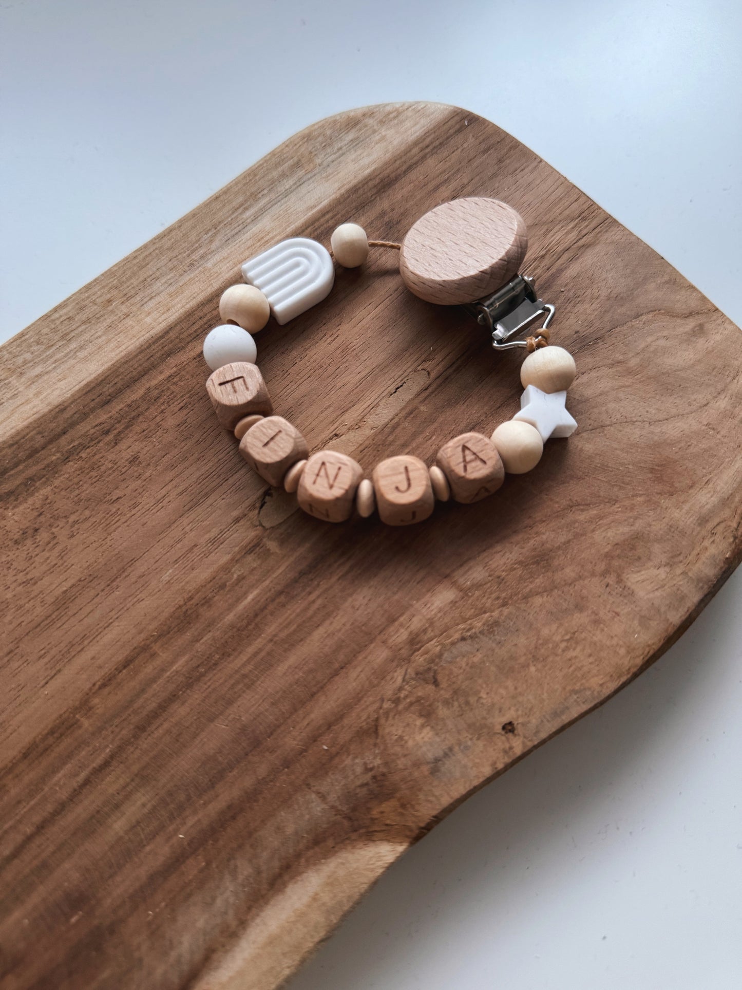 Schnullerkette Regenbogen | mit Namen personalisierbar | Braun / grün / beige / weiß