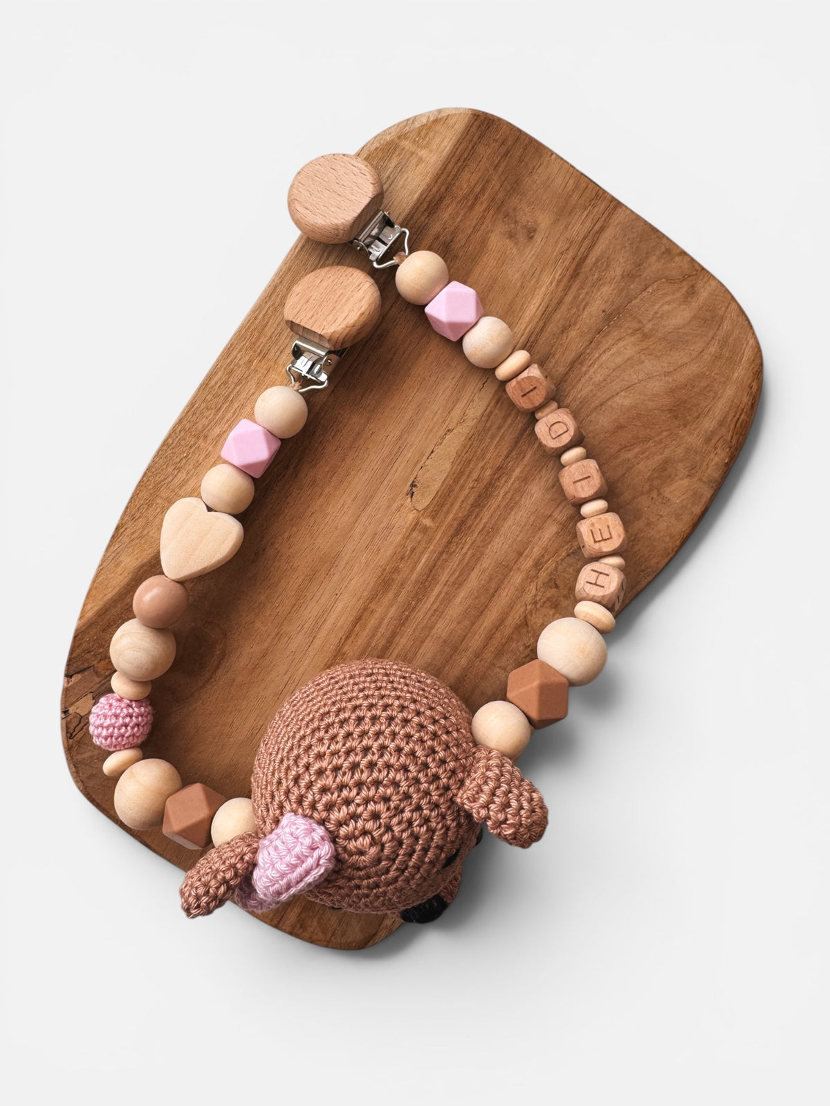 Bärenstark - Kinderwagenkette, Greifring & Schnullerkette | Teddybär mit Schleife | aus Holzperlen | gehäkelt | braun | mit Namen personalisierbar