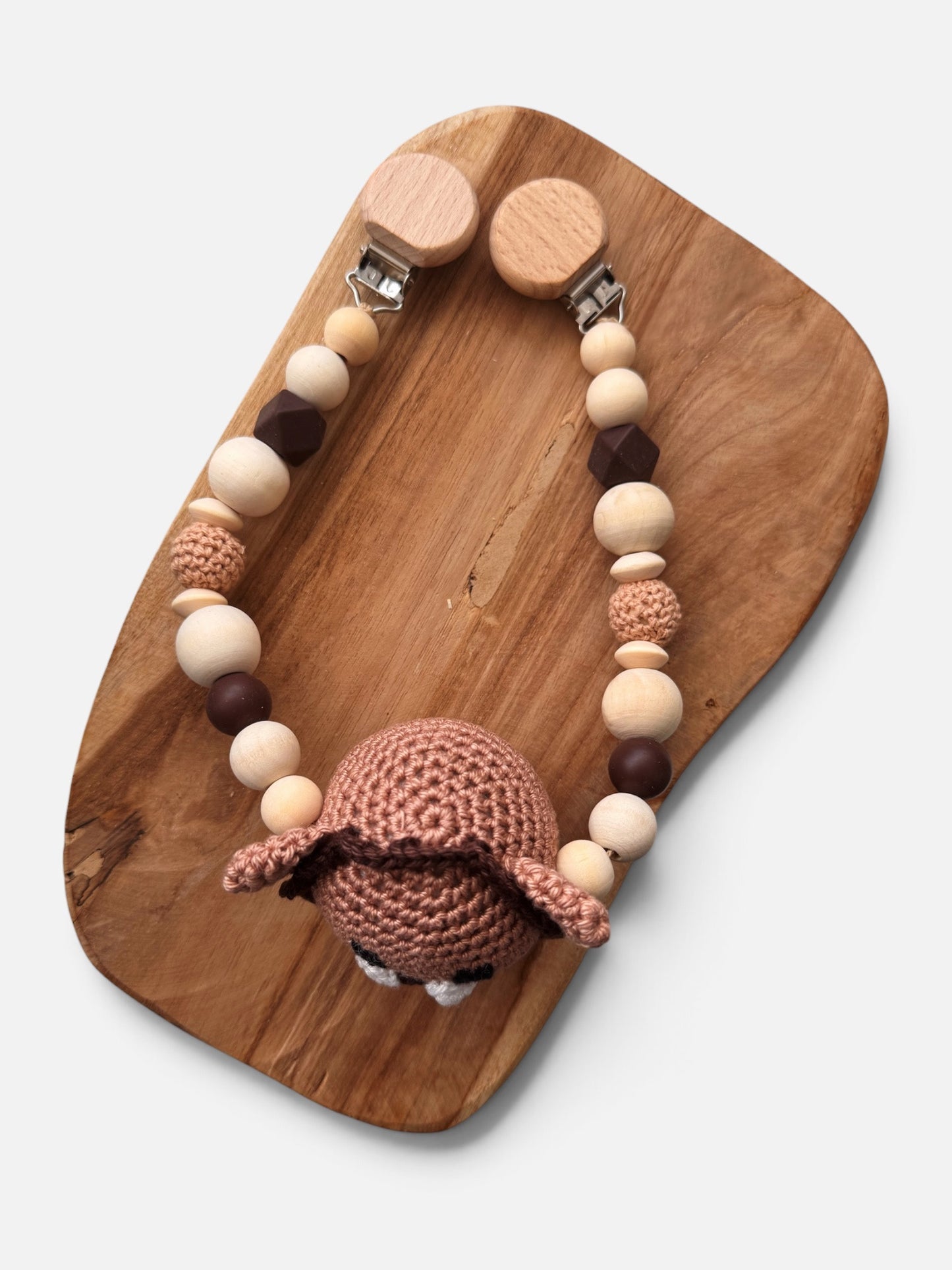 Löwenstark - Kinderwagenkette aus Holz- und Silikonperlen | gehäkelt | braun | Löwe