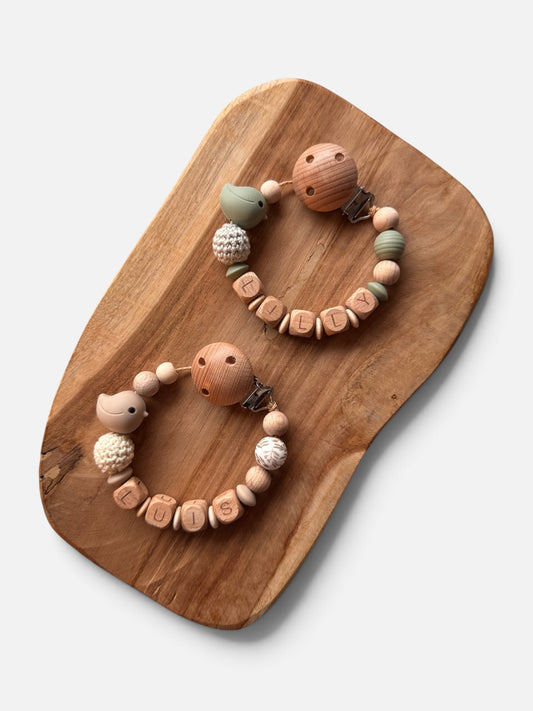 Schnullerkette Vogel mit Namen personalisierbar | Buchenholz | Grün & beige