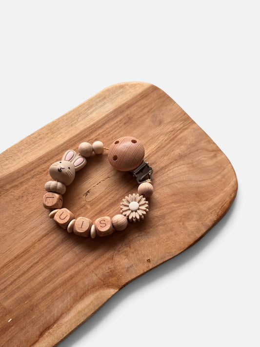 Schnullerkette Hase mit Namen personalisierbar | Buchenholz | Beige mit Blume