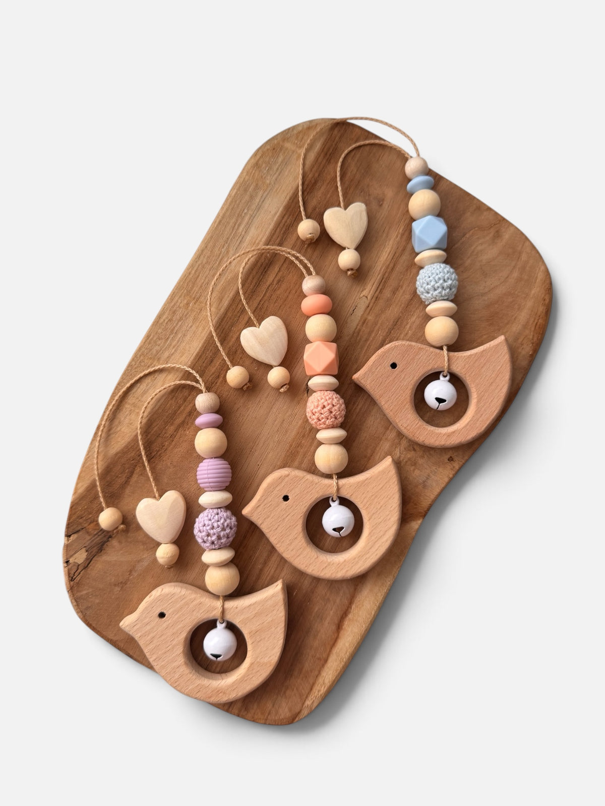 Anhänger für Spielbogen / Babyschale | Vogel | Lila / Apricot / Hellblau