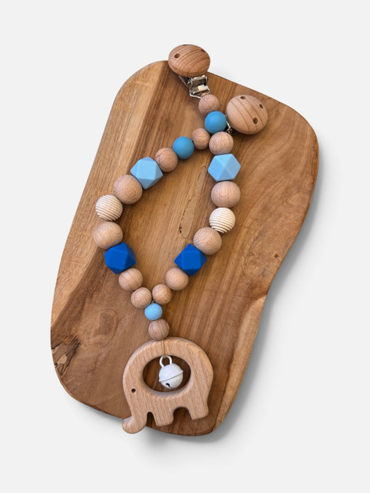 Kinderwagenkette Elefant mit Glocke in grün oder blau aus Holzperlen und Silikonperlen. Geschenk zur Geburt oder Taufe Baby Junge Mädchen 