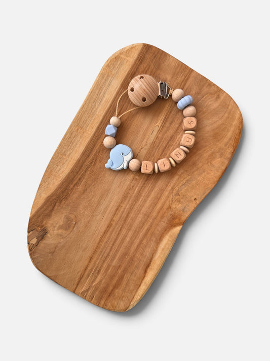 Schnullerkette mit mal mit Namen personalisierbar Geschenk zur Taufe oder Geburt Mädchen Junge Baby aus Buchenholzperlen mit Silikonring für mam Schnuller 